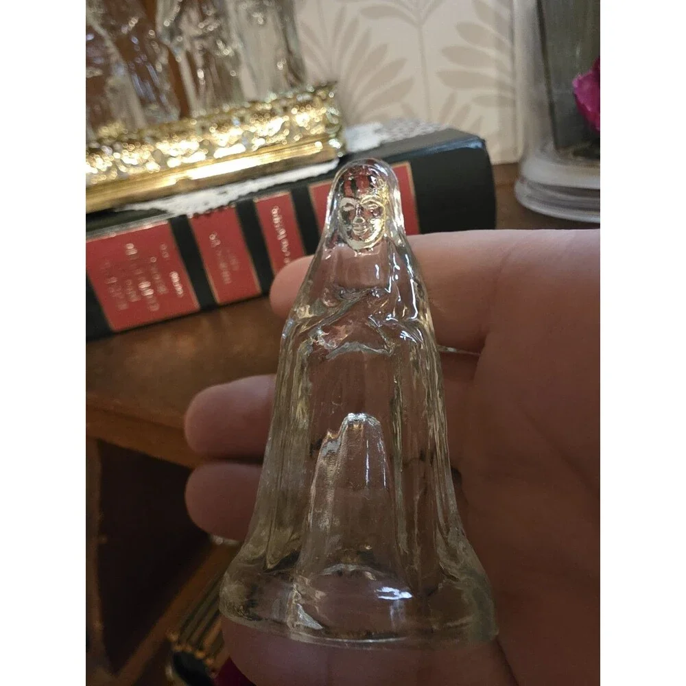 Vintage 6 Piece Clear Glass Nativity Set Hollow Base Holy Family Wise Men Vtg
